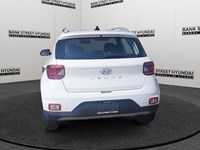 2021 Hyundai Venue Trend IVT