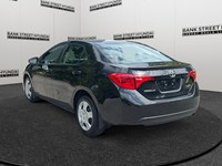 2017 Toyota Corolla 4dr Sdn CVT SE