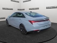 2023 Hyundai Elantra Preferred IVT