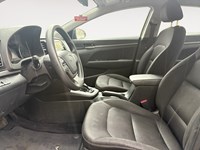 2017 Hyundai Elantra 4dr Sdn Auto LE