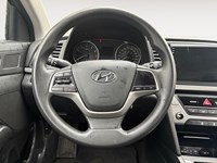 2017 Hyundai Elantra 4dr Sdn Auto LE