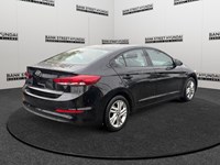 2017 Hyundai Elantra 4dr Sdn Auto LE