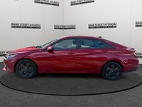 2022 Hyundai Elantra Preferred IVT w/Sun & Tech Package