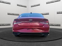 2022 Hyundai Elantra Preferred IVT w/Sun & Tech Package