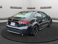 2022 Toyota Corolla LE CVT