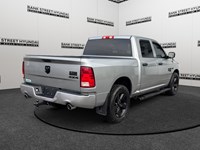 2020 RAM 1500 Classic Express 4x4 Crew Cab 5'7" Box