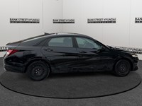 2023 Hyundai Elantra Preferred IVT