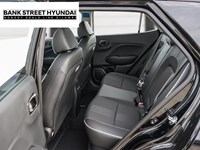 2025 Hyundai Venue Ultimate IVT w/Black Interior