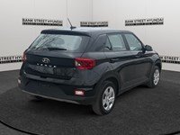 2023 Hyundai Venue Essential IVT