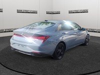 2023 Hyundai Elantra Preferred IVT