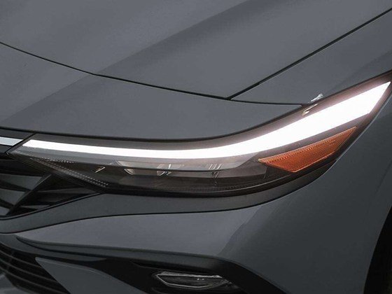 2026 Hyundai Elantra Luxury