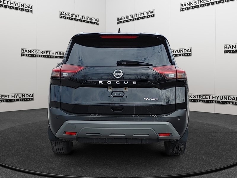 2023 Nissan Rogue AWD SV Midnight Edition