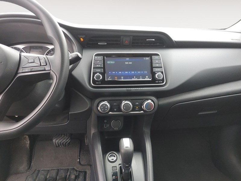 2024 Nissan Kicks S FWD