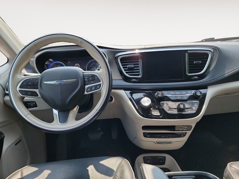 2019 Chrysler Pacifica Limited 2WD