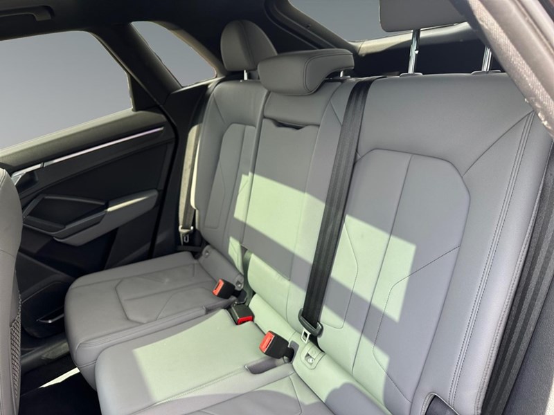 2020 Audi Q3 Technik 45 TFSI quattro