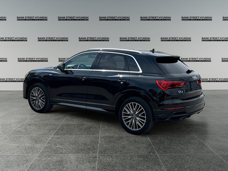 2020 Audi Q3 Technik 45 TFSI quattro