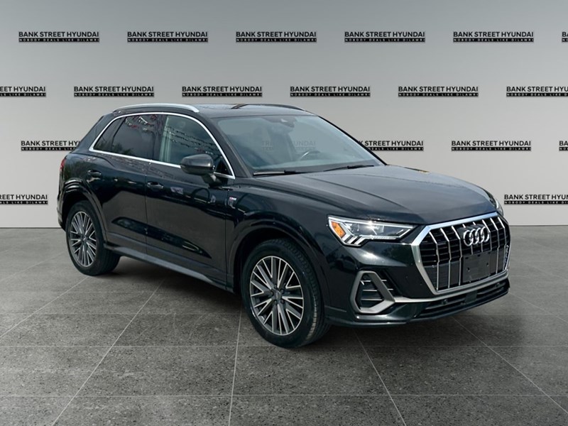 2020 Audi Q3 Technik 45 TFSI quattro