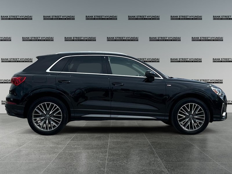 2020 Audi Q3 Technik 45 TFSI quattro