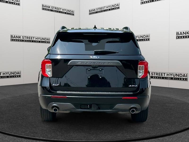2021 Ford Explorer XLT 4WD