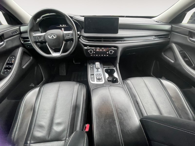 2022 INFINITI QX60 LUXE AWD
