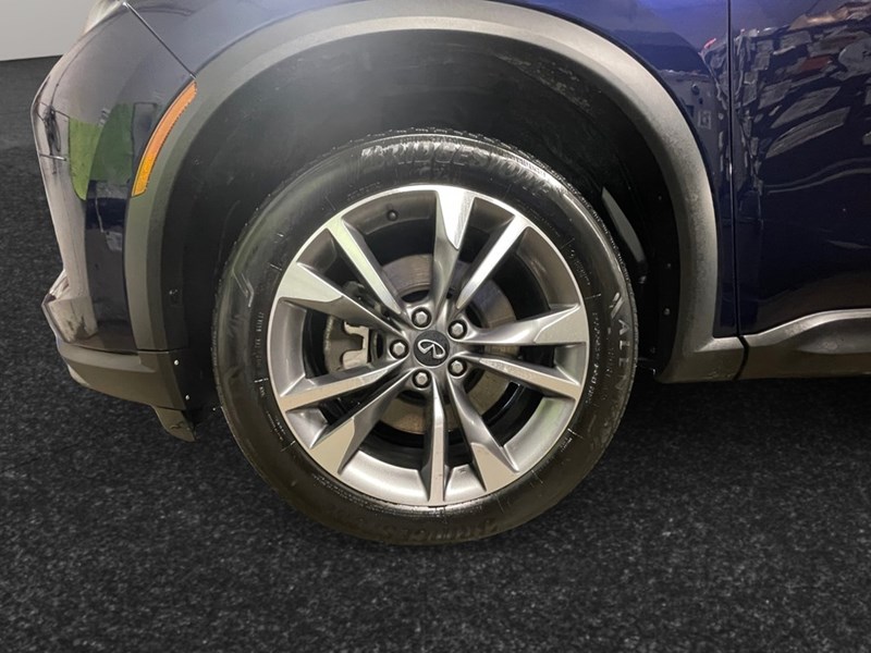 2022 INFINITI QX60 LUXE AWD