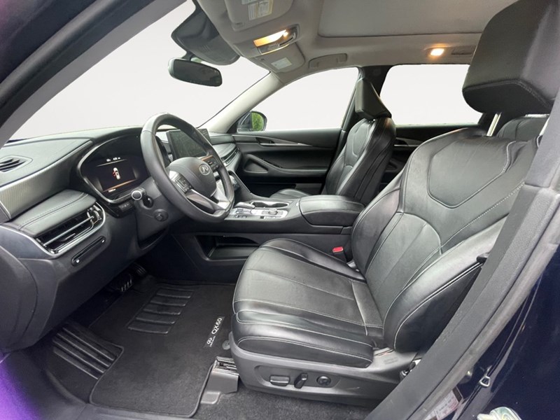 2022 INFINITI QX60 LUXE AWD