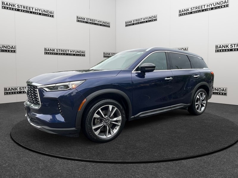 2022 INFINITI QX60 LUXE AWD