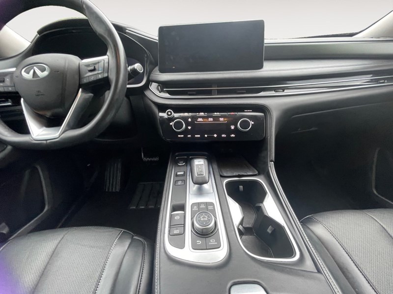 2022 INFINITI QX60 LUXE AWD