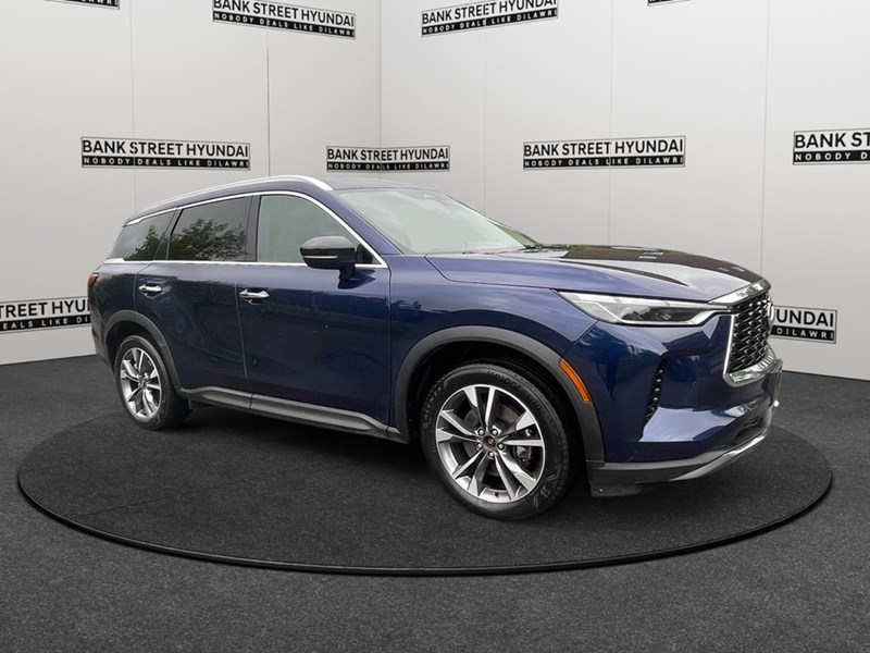 2022 INFINITI QX60 LUXE AWD