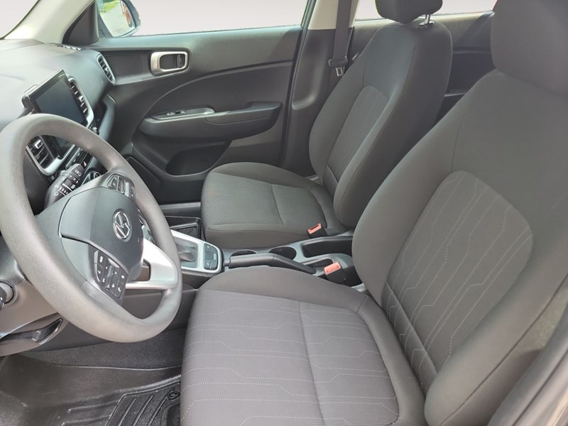 2024 Hyundai Venue Essential IVT