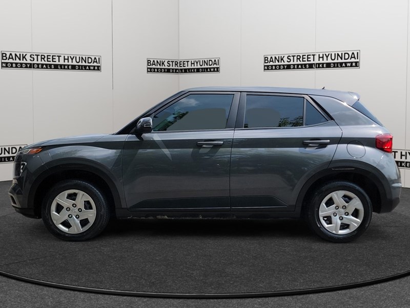 2024 Hyundai Venue Essential IVT