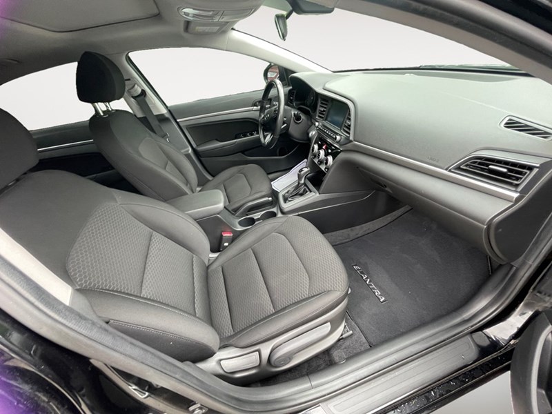 2020 Hyundai Elantra Preferred w/Sun & Safety Package IVT