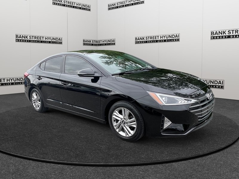 2020 Hyundai Elantra Preferred w/Sun & Safety Package IVT