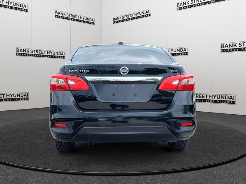 2017 Nissan Sentra 4dr Sdn CVT SV