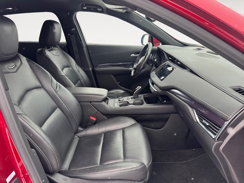 2023 Cadillac XT4 AWD 4dr Luxury