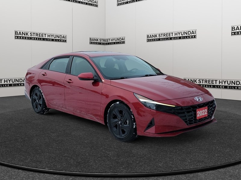2022 Hyundai Elantra Preferred IVT w/Sun & Tech Package