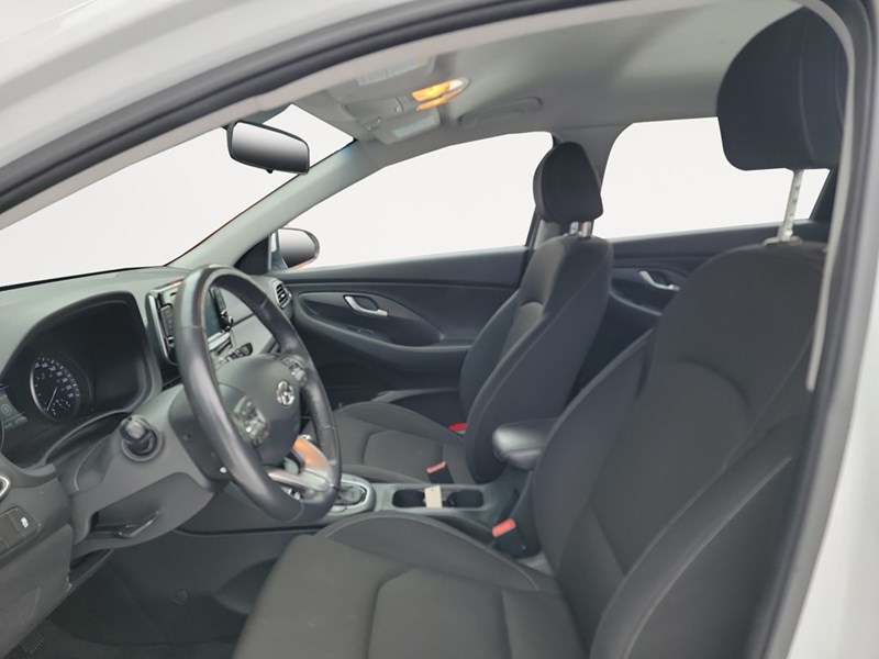 2018 Hyundai Elantra GT GL SE Auto