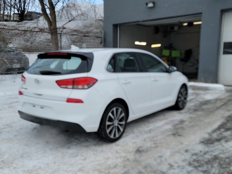 2018 Hyundai Elantra GT GL SE Auto