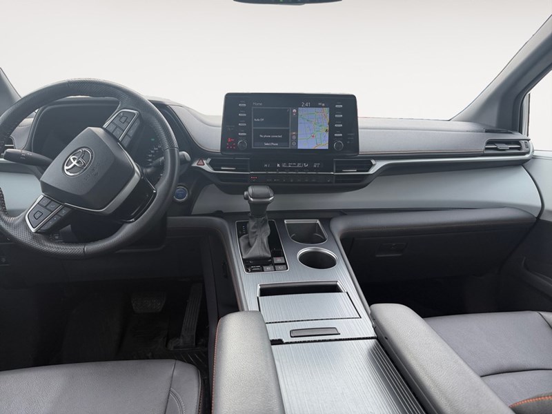 2023 Toyota Sienna XSE 7-Passenger FWD