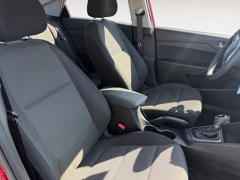 2019 Hyundai Accent 4 Door Preferred Auto