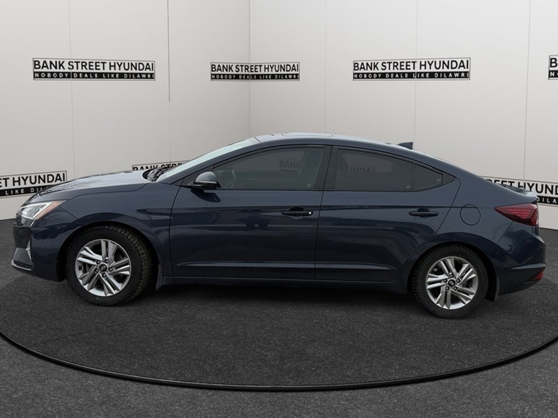 2020 Hyundai Elantra Preferred w/Sun & Safety Package IVT