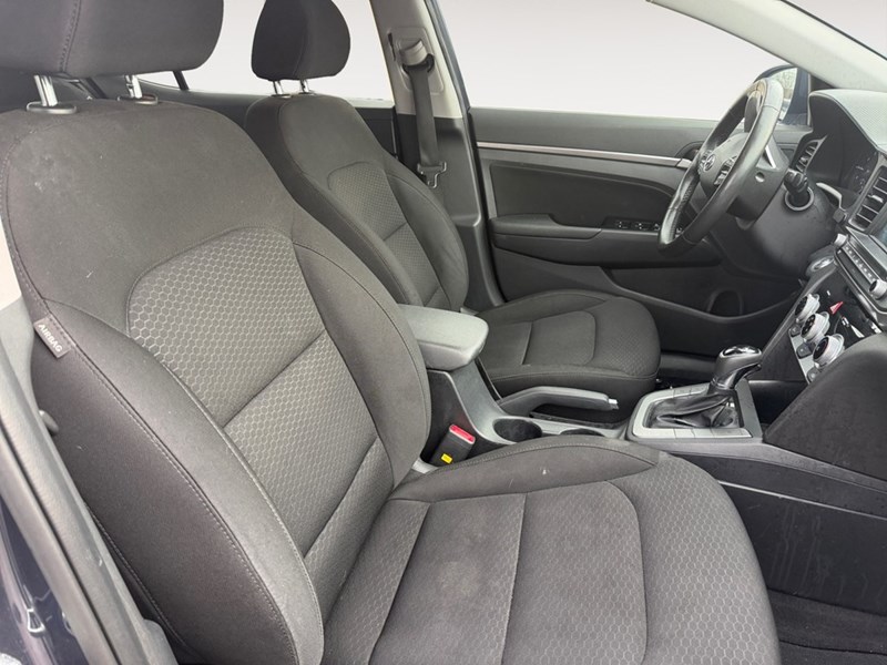 2020 Hyundai Elantra Preferred w/Sun & Safety Package IVT