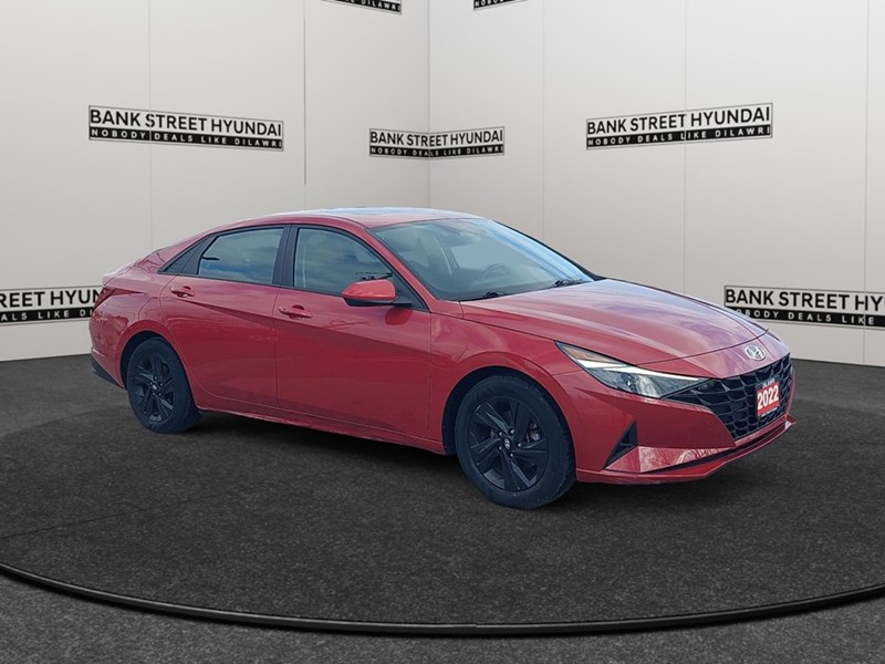 2022 Hyundai Elantra Preferred IVT w/Sun & Tech Package