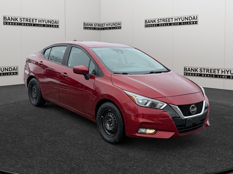 2021 Nissan Versa SV CVT