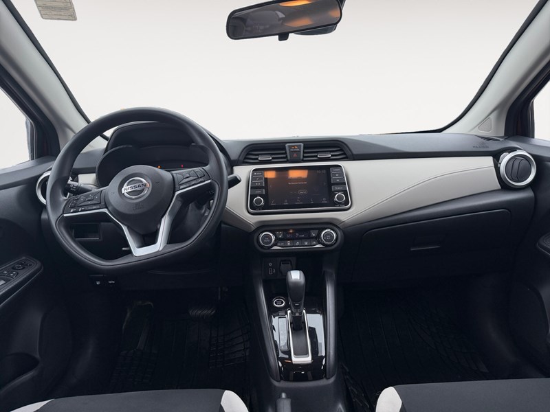 2021 Nissan Versa SV CVT