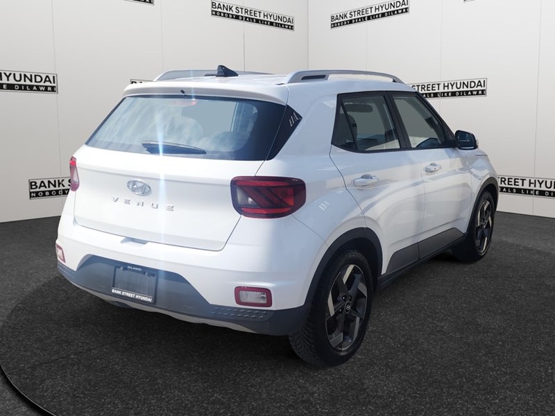 2021 Hyundai Venue Trend IVT