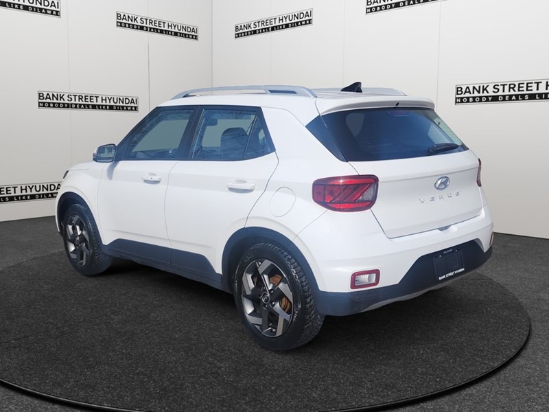 2021 Hyundai Venue Trend IVT