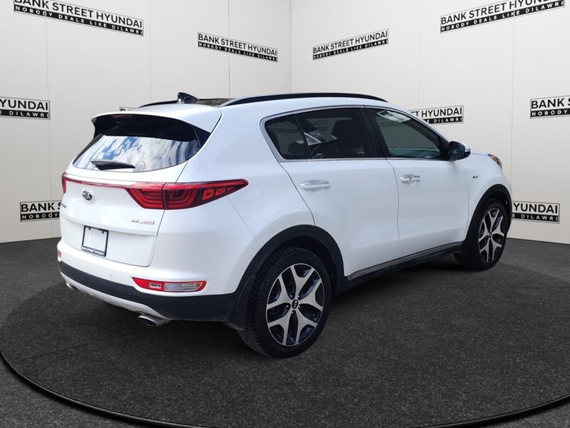 2018 Kia Sportage SX Turbo AWD w/Black