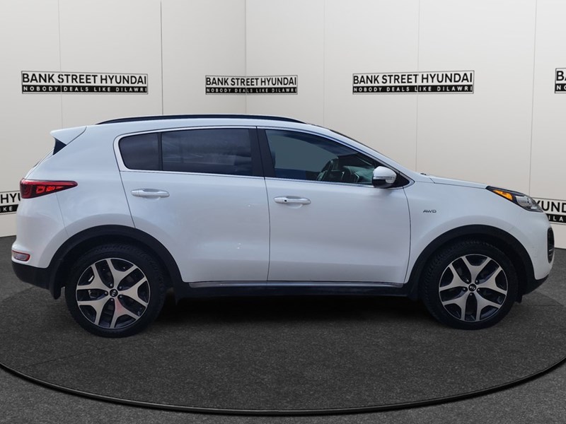 2018 Kia Sportage SX Turbo AWD w/Black