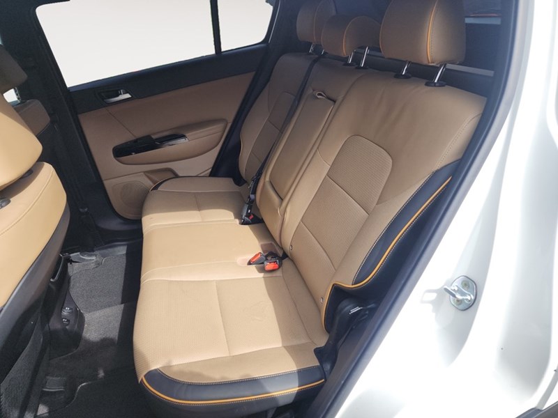 2018 Kia Sportage SX Turbo AWD w/Black
